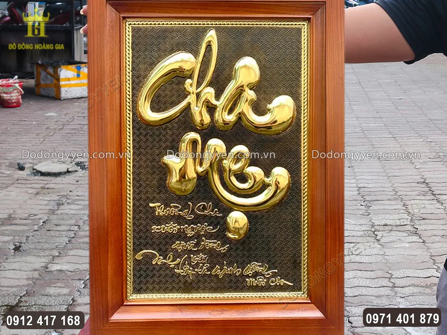 Khung tranh bằng gỗ sồi được phun phủ chống mối mọt chắc chắn